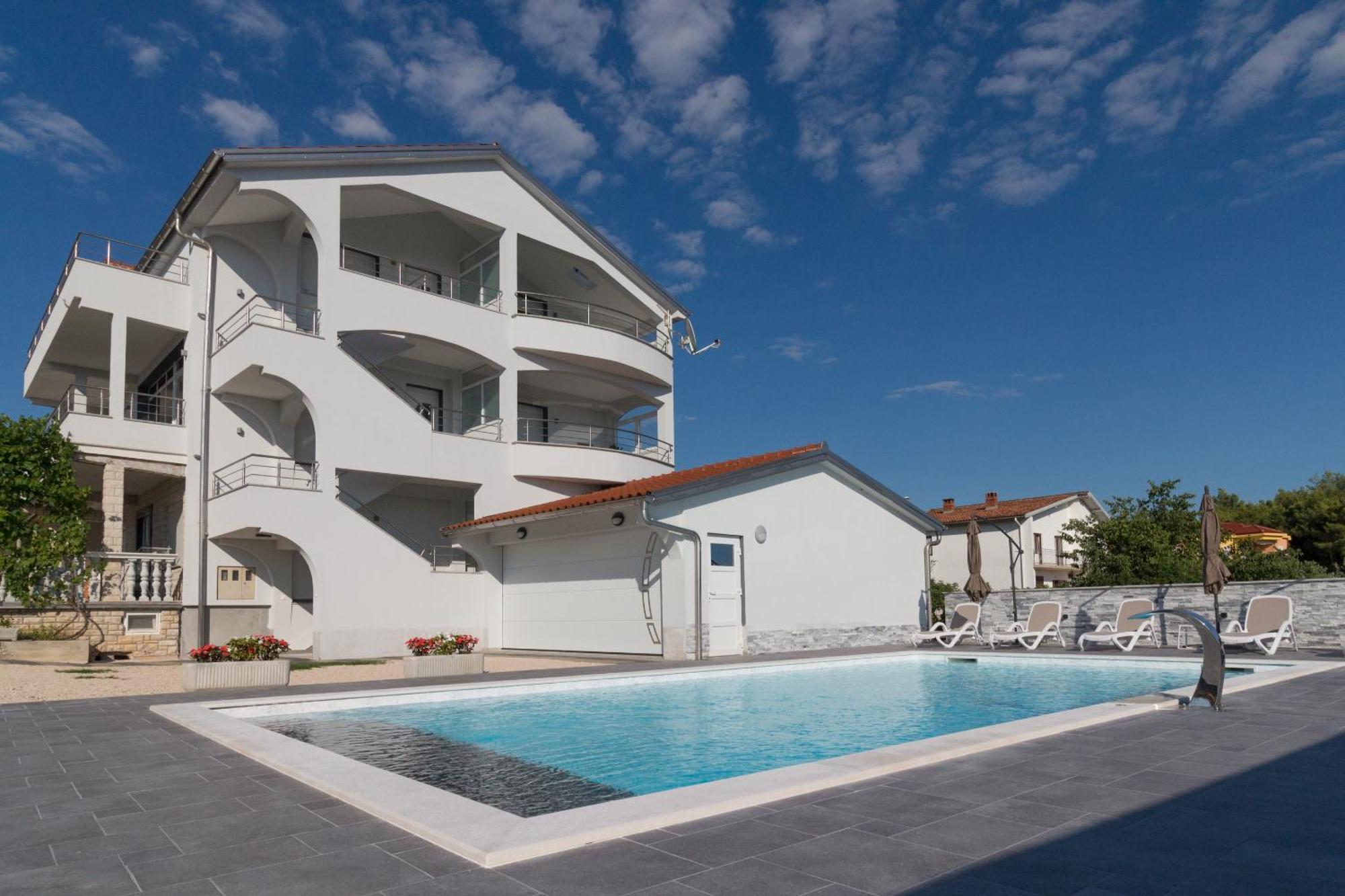 Apartmani Martin Mit Beheiztem Pool With Heated Pool Bibinje Zewnętrze zdjęcie