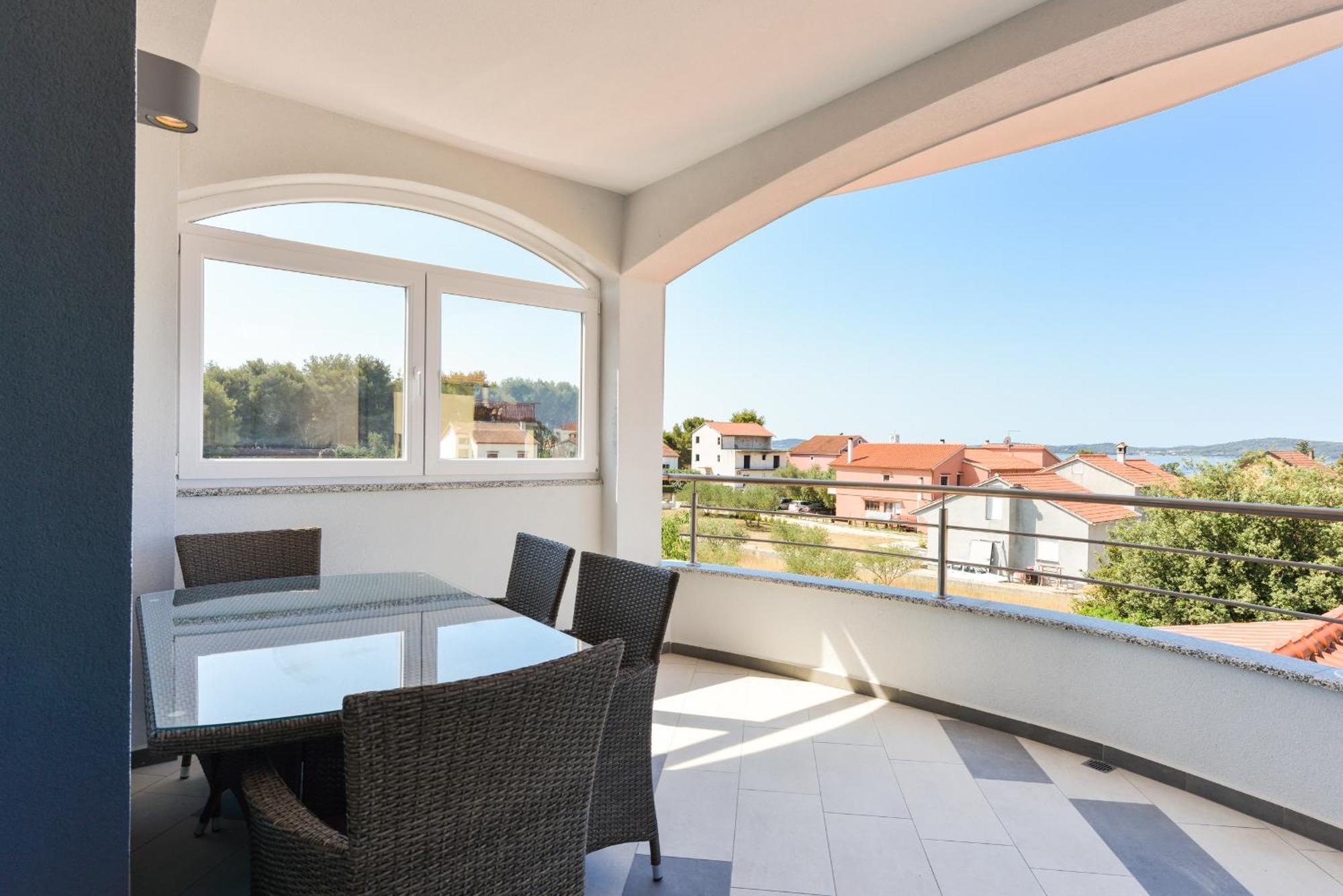 Apartmani Martin Mit Beheiztem Pool With Heated Pool Bibinje Zewnętrze zdjęcie