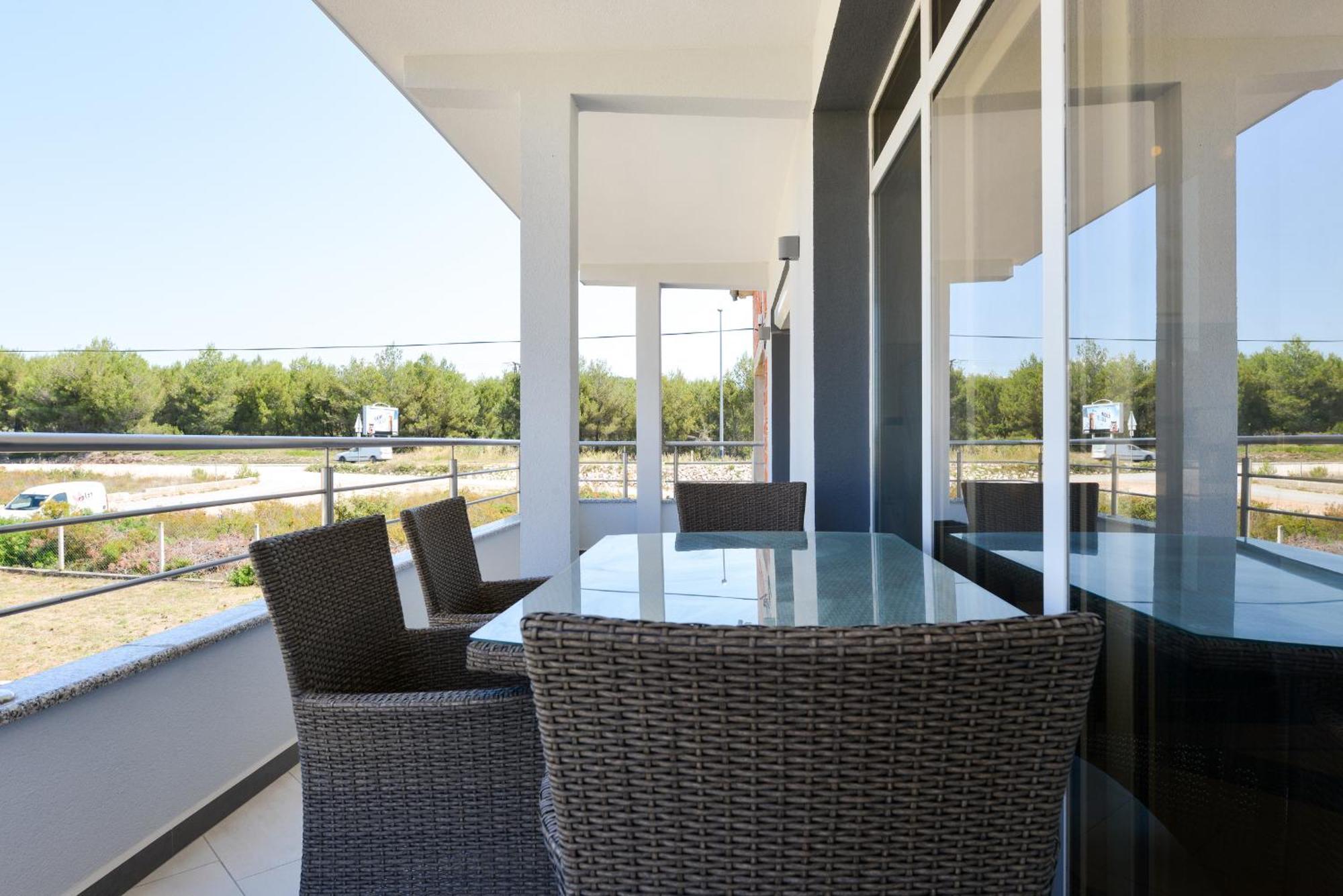 Apartmani Martin Mit Beheiztem Pool With Heated Pool Bibinje Zewnętrze zdjęcie